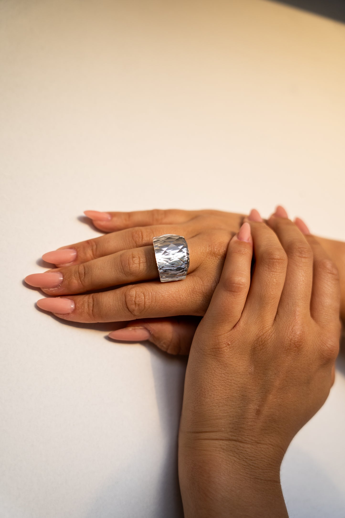 Le Bague « Éclat Ciselé »