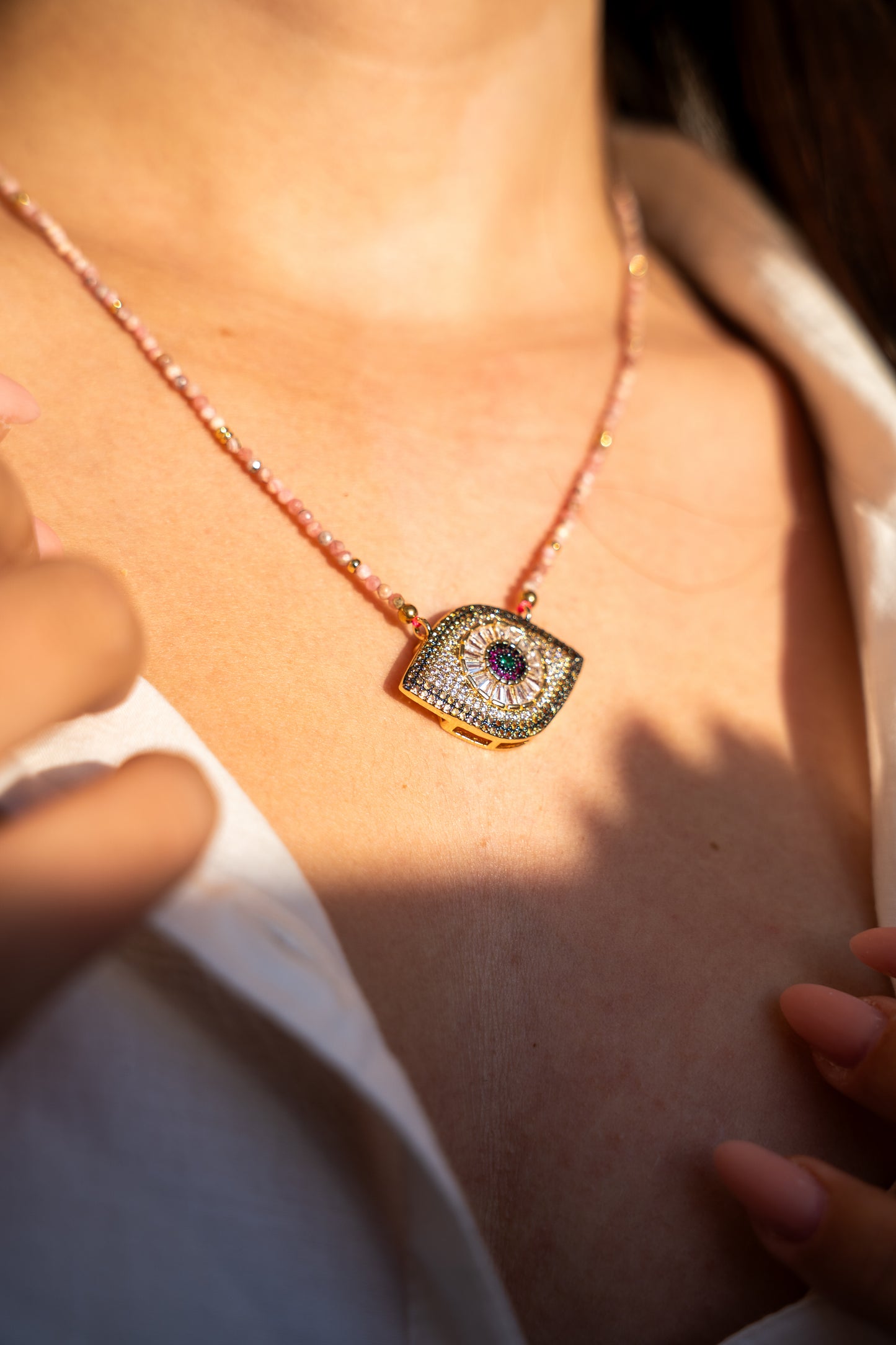Le Collier Talisman "Regard d’Orient"
